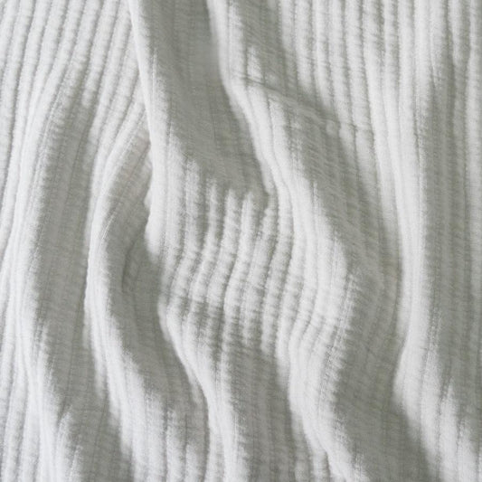 Manta Puro Bambu bianca con texture trapuntata e finitura soft lavata