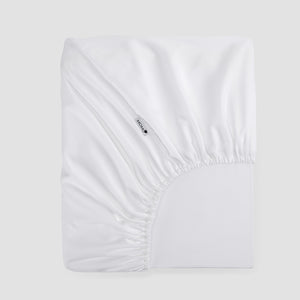 Lençol de baixo ajustável branco bambu by Momo Cotton – tecido de cetim 300 fios, suave, respirável e sustentável.